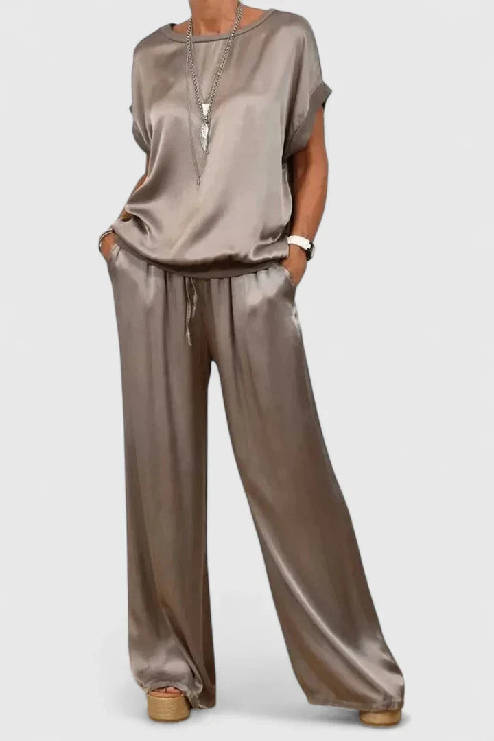 Jessykkah - Comfortable Two-Piece Set