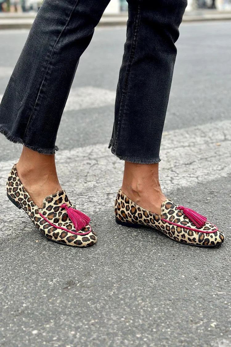 Rihanna - Leopard Pattern Loafers