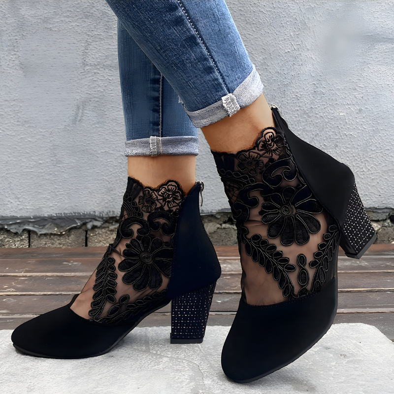 Lynora - Support Heels