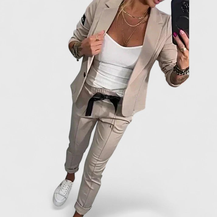 Kina - Elegant Blazer and Jogger Set