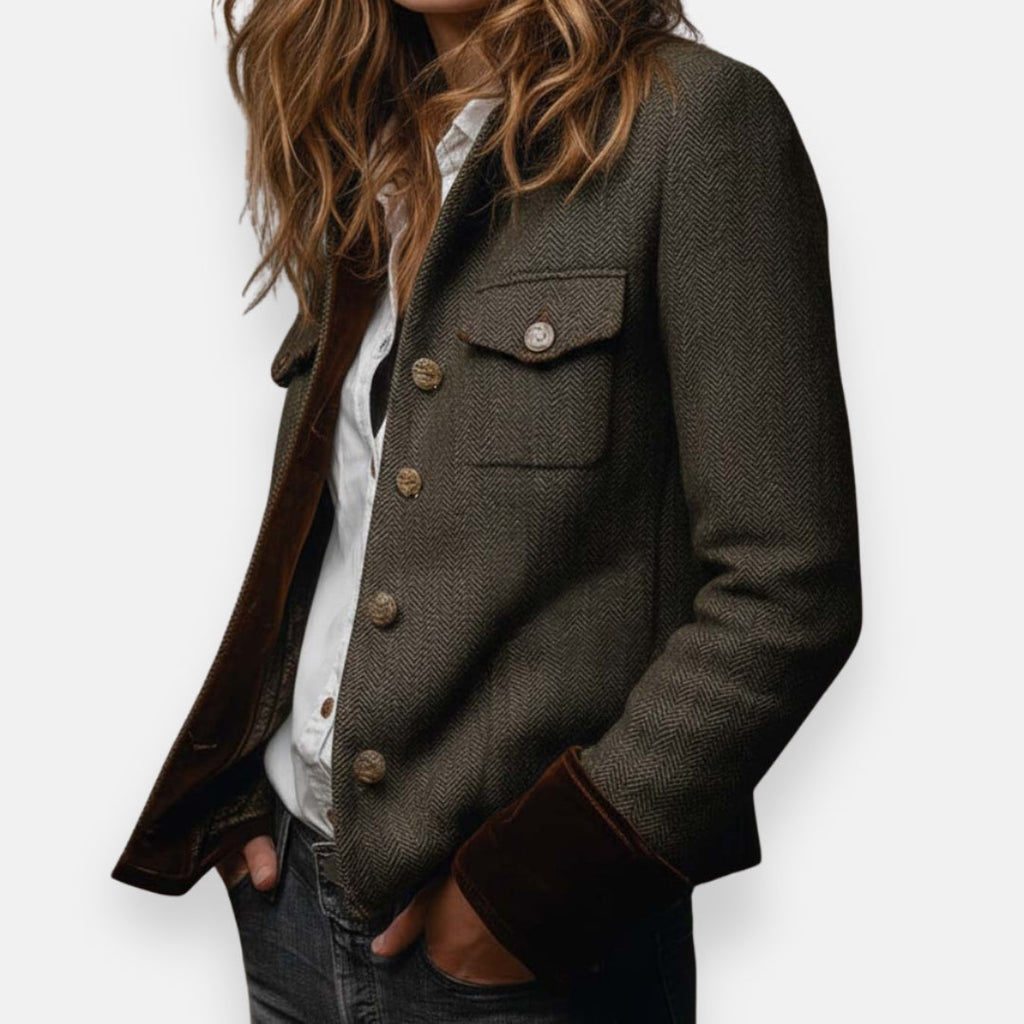 Della - Elegant Jacket