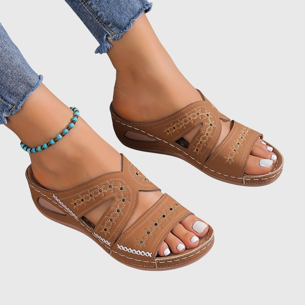 Noelle - Lightweight Support Sandals