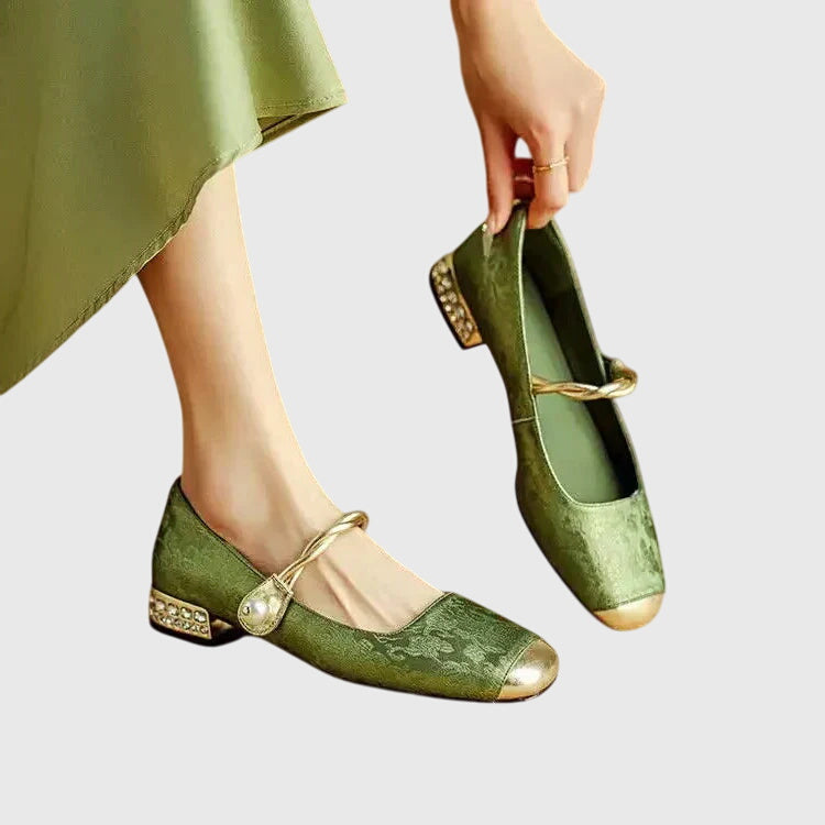 Cilia comfortable support sandals with embroidery