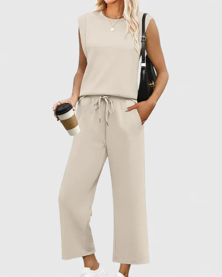 Olyzette - Comfortable Sleeveless Two-Piece Set