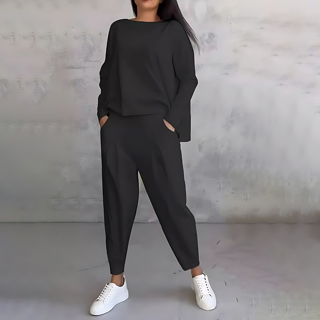 Avenn Comfortable Two-Piece Set