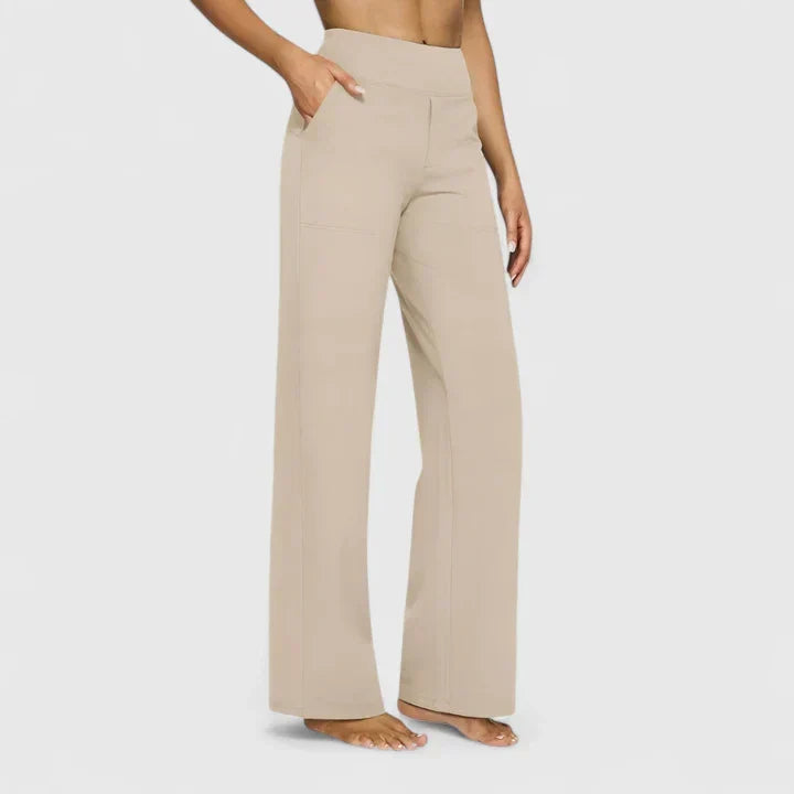 Lea comfortable trousers with a sleek silhouette and lightweight design