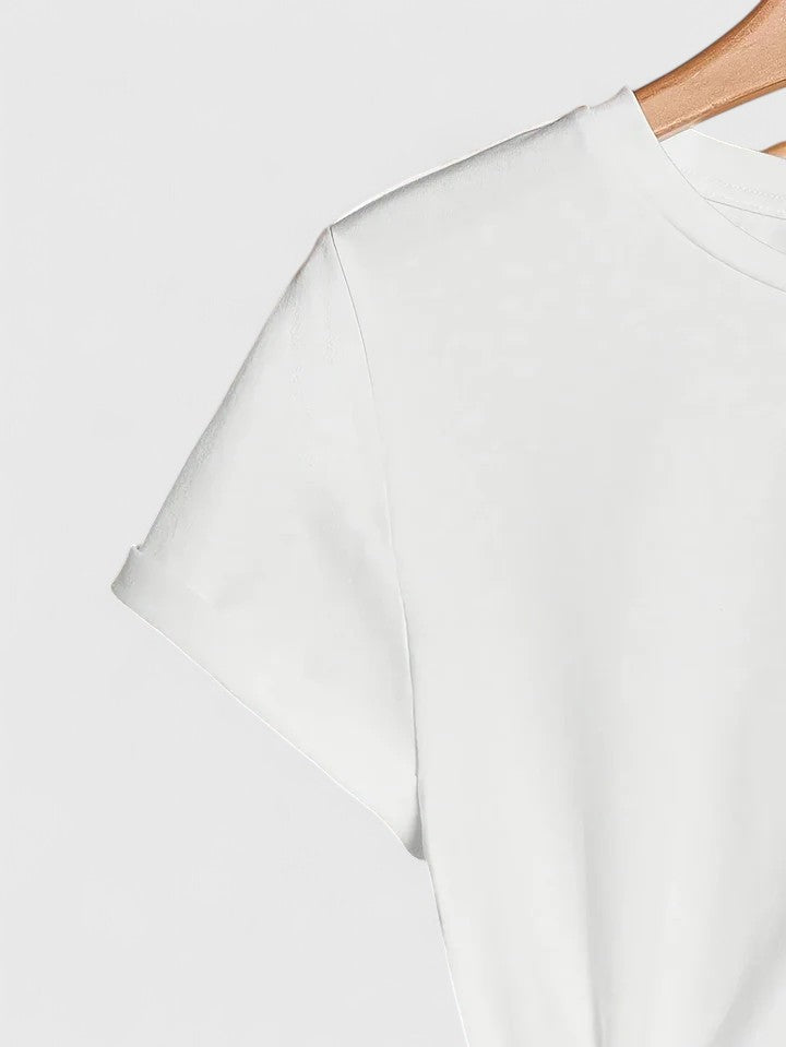 Clara - Comfortable Heart Graphic T-Shirt