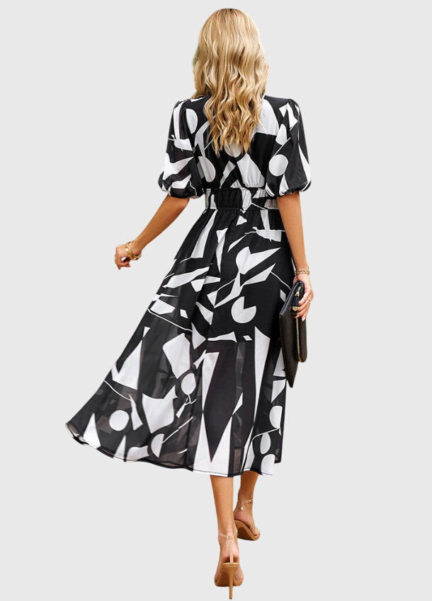 Rosalie - Flattering Floral Midi Dress