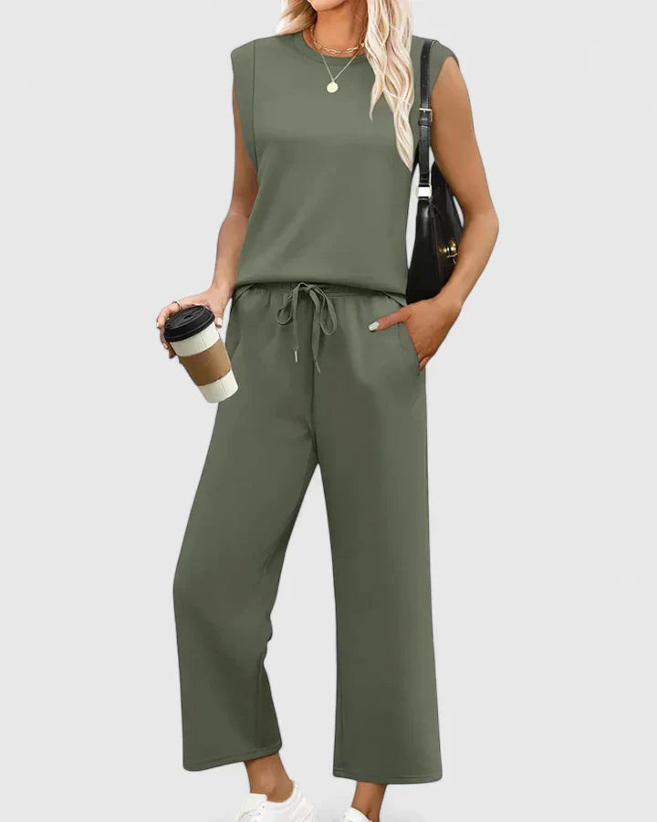 Olyzette - Comfortable Sleeveless Two-Piece Set