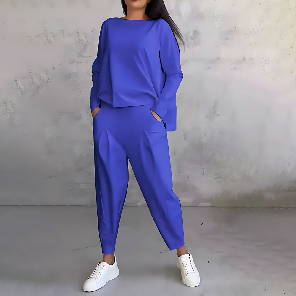 Avenn Comfortable Two-Piece Set