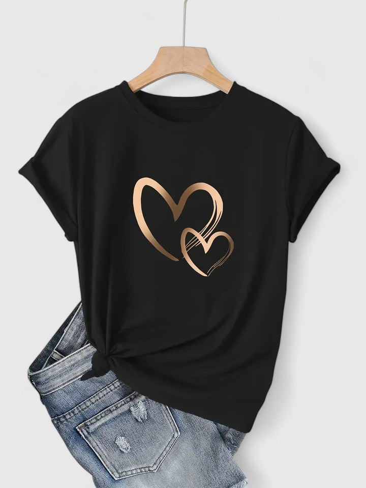 Clara - Comfortable Heart Graphic T-Shirt