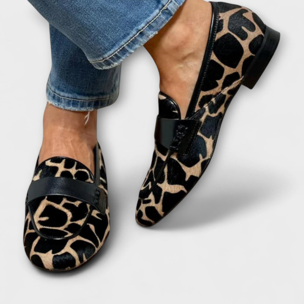Leonie - Classic Leopard Loafers