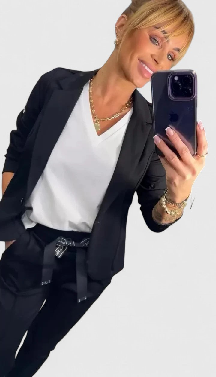Kina - Elegant Blazer and Jogger Set