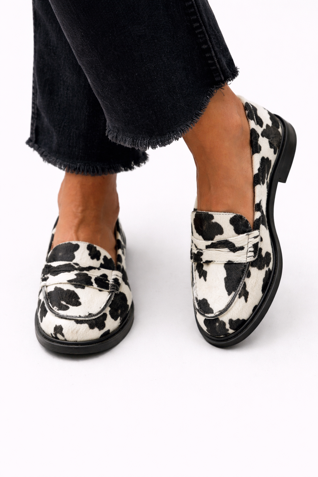 Claria chic printed handcrafted leather loafers