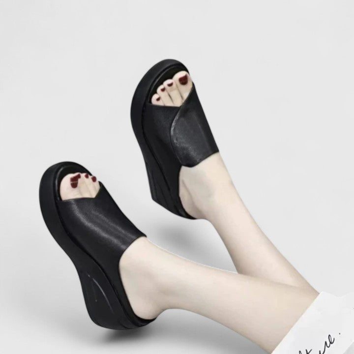 Celionette - Wedge Sandals