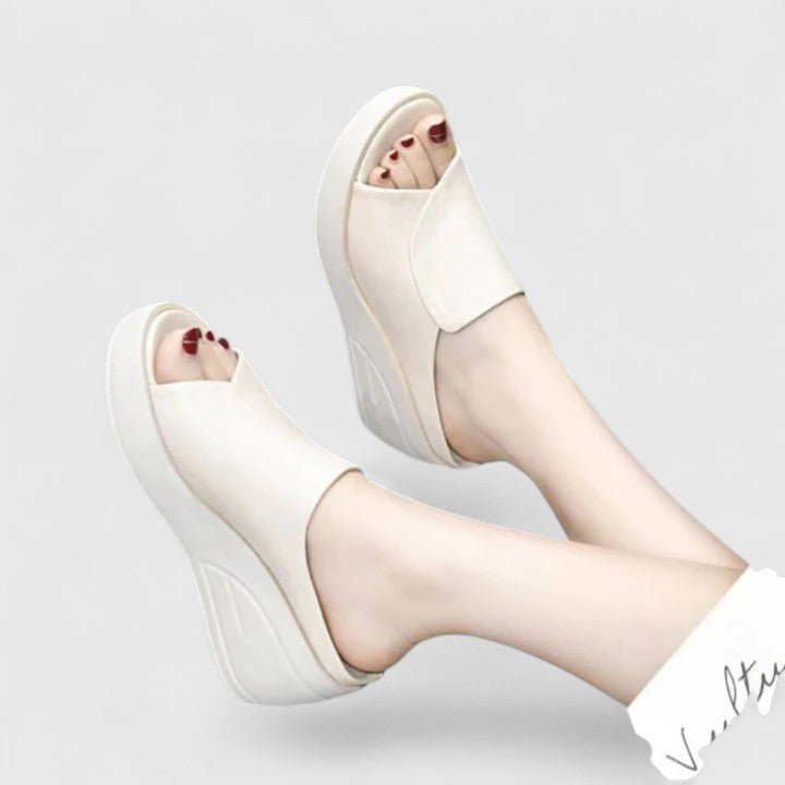 Celionette - Wedge Sandals