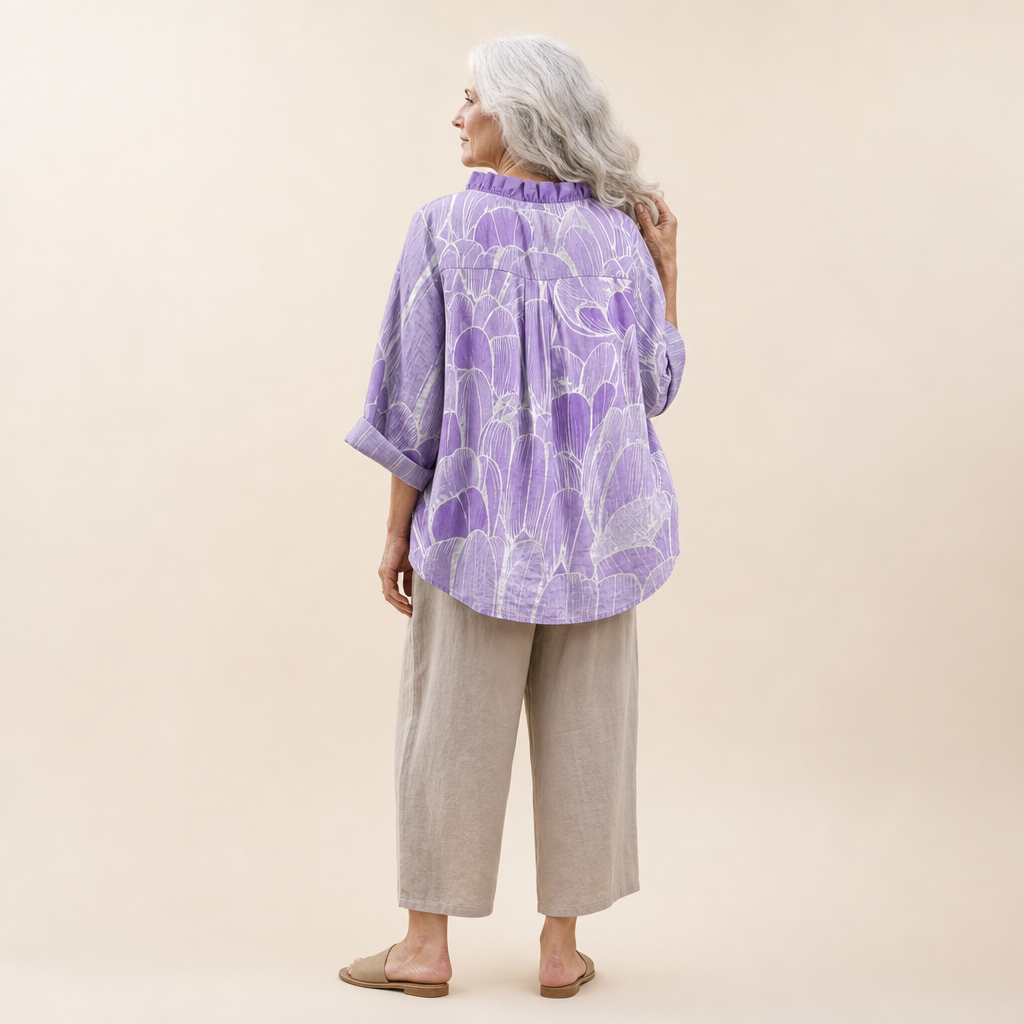 Lara - Timeless Blouse