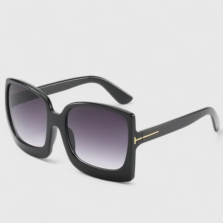 Kynzlee - Elegant Sunglasses