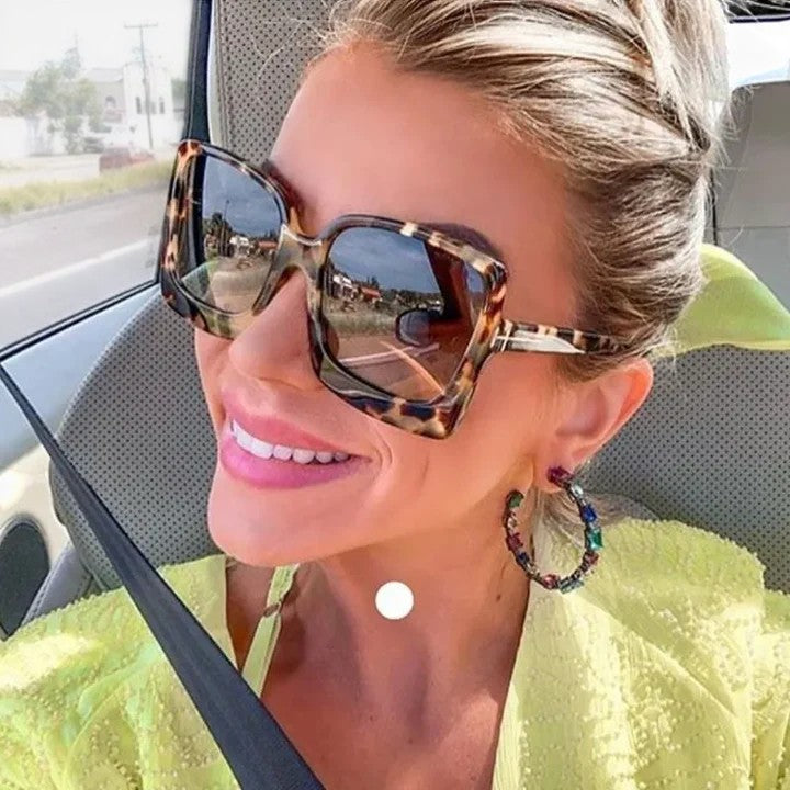 Kynzlee - Elegant Sunglasses
