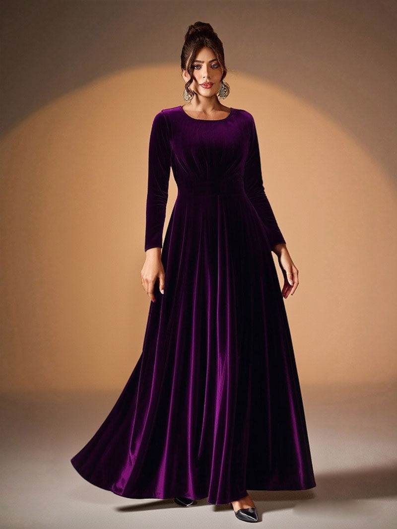 Beatrice Round-Neck Long Sleeve Velvet Maxi Dress