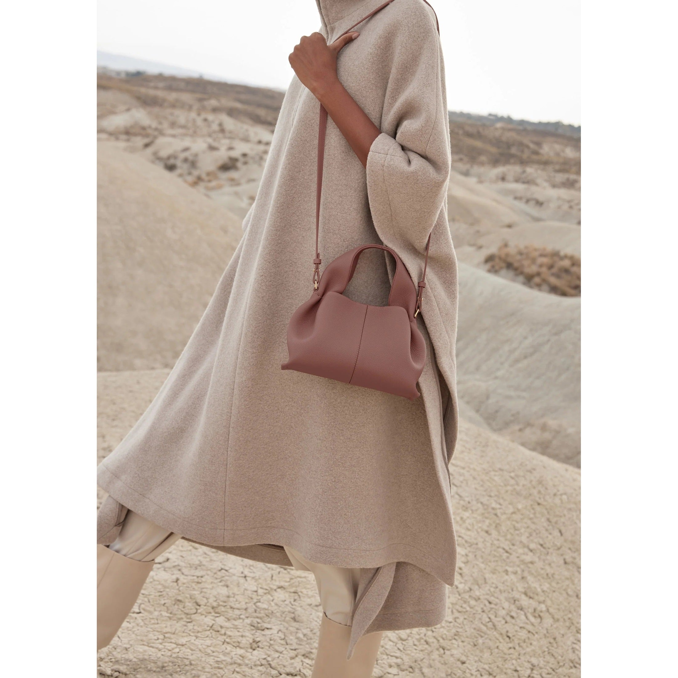 Herita - Elegant Travel Bag