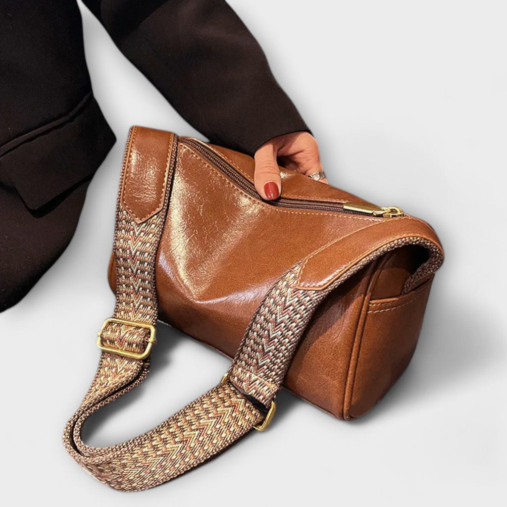 Auriane vintage shoulder crossbody bag