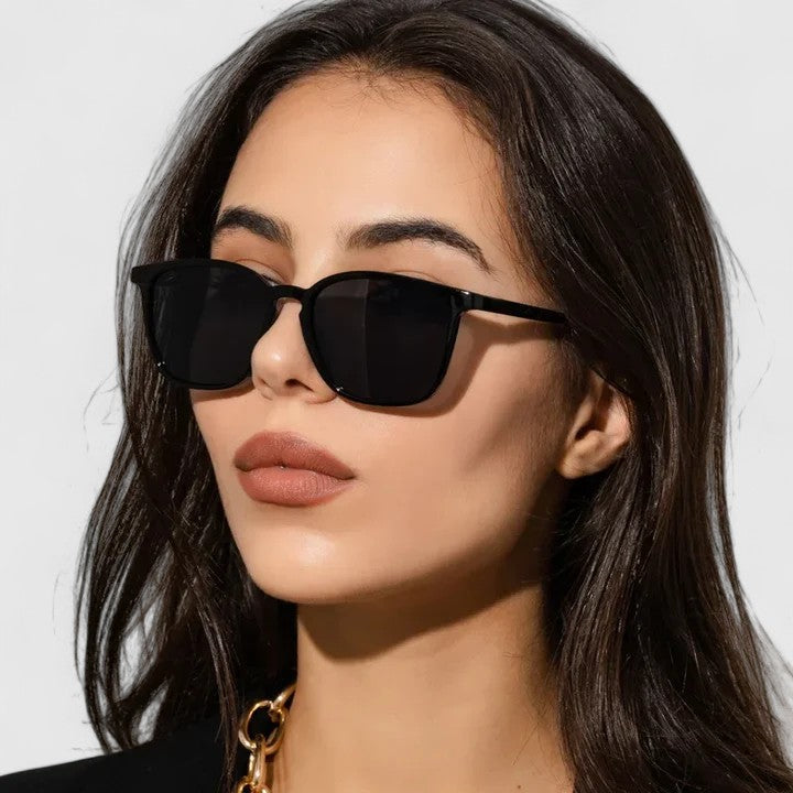 Aynzlee sophisticated retro rectangular sunglasses