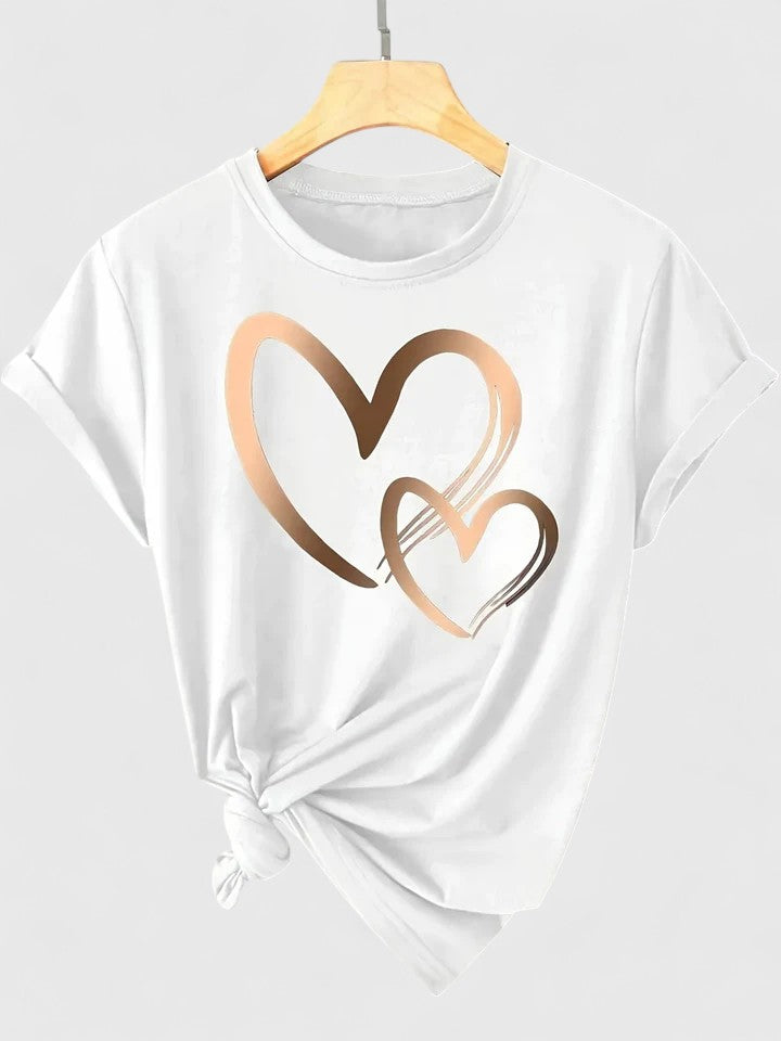 Clara - Comfortable Heart Graphic T-Shirt