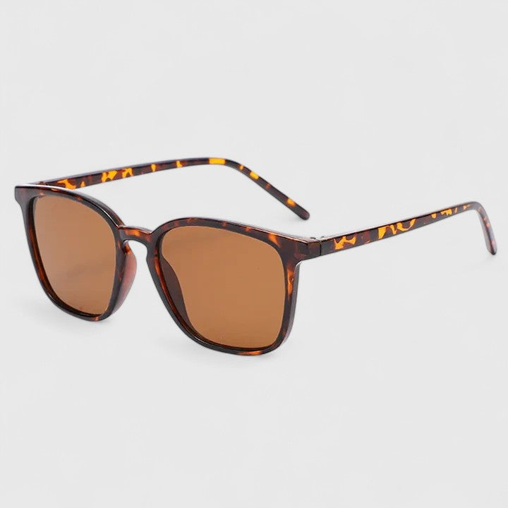 Aynzlee - Sophisticated Sunglasses
