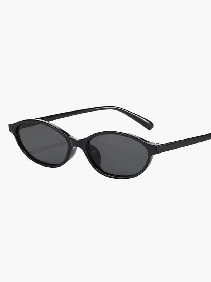 Raelynne romantic classic oval sunglasses