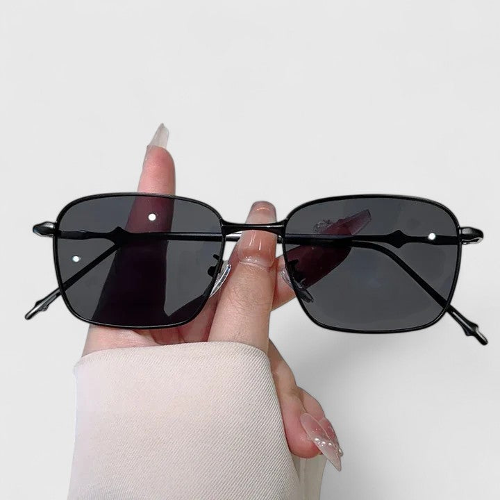 Raygynn - Elegant Sunglasses