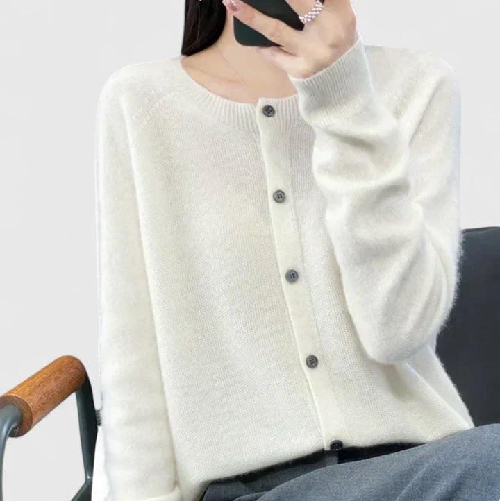 Lyxandria - One-Button Classic Crewneck Cardigan