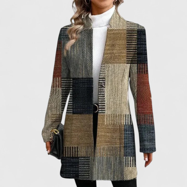 Wynonna solid retro tailored blazer styled in a vintage outfit
