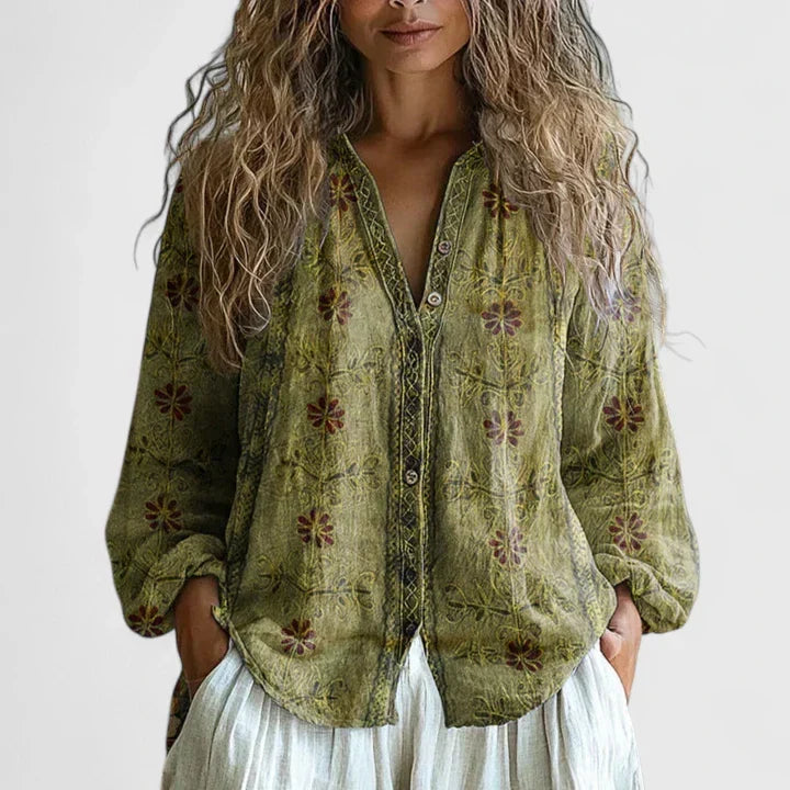 Maëlle retro leaf print relaxed blouse in a cozy everyday outfit
