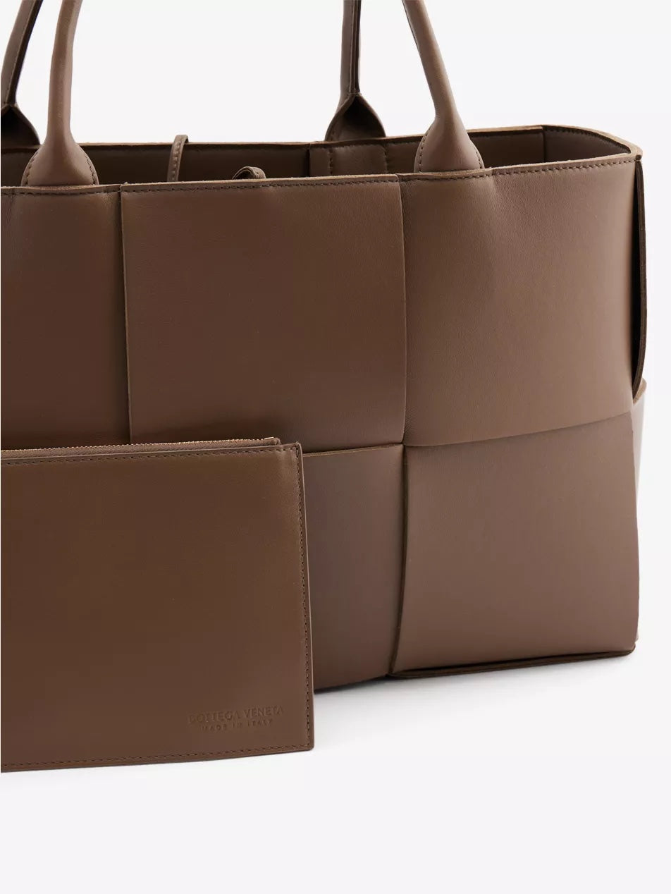Lea - Serelune Tote Bag