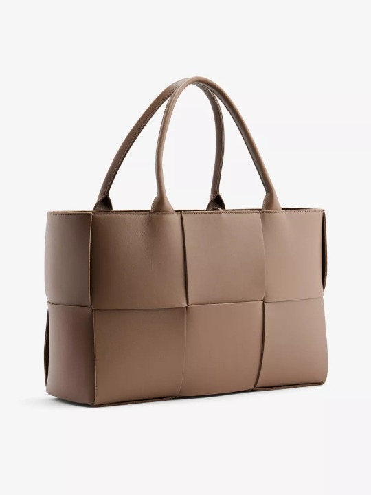 Lea - Serelune Tote Bag