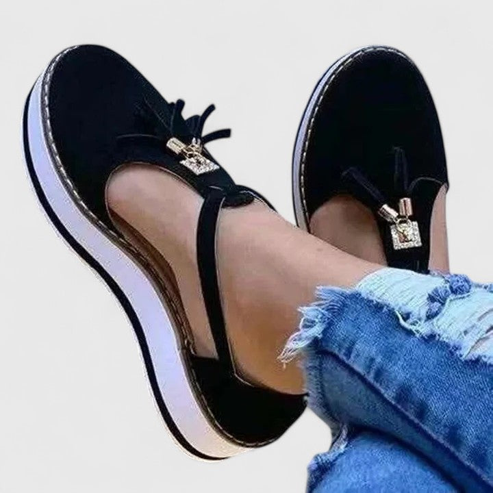 Kelsea Outdoor Walking Sandals