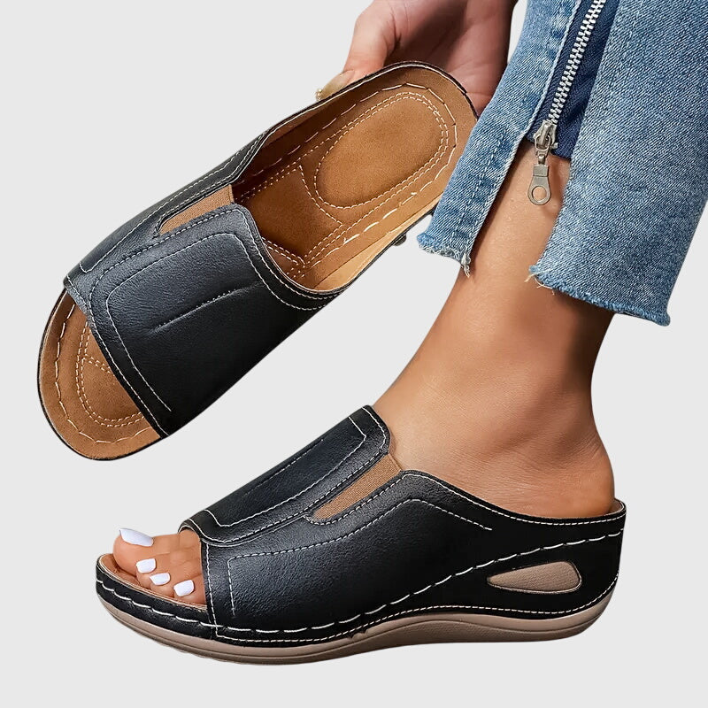 Aretha - Support Sandals