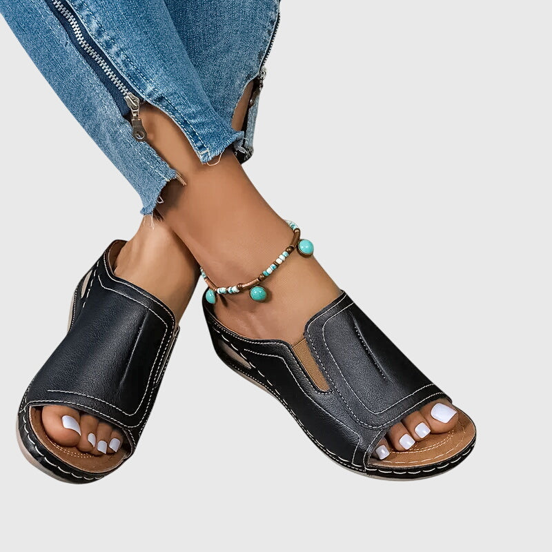 Aretha - Support Sandals