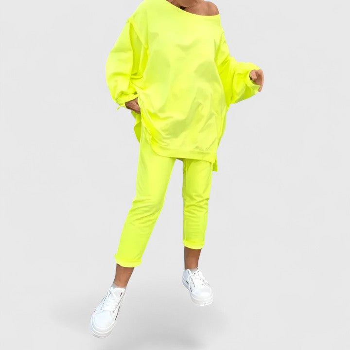 Vivra - Coordinated Relaxed Lounge Set